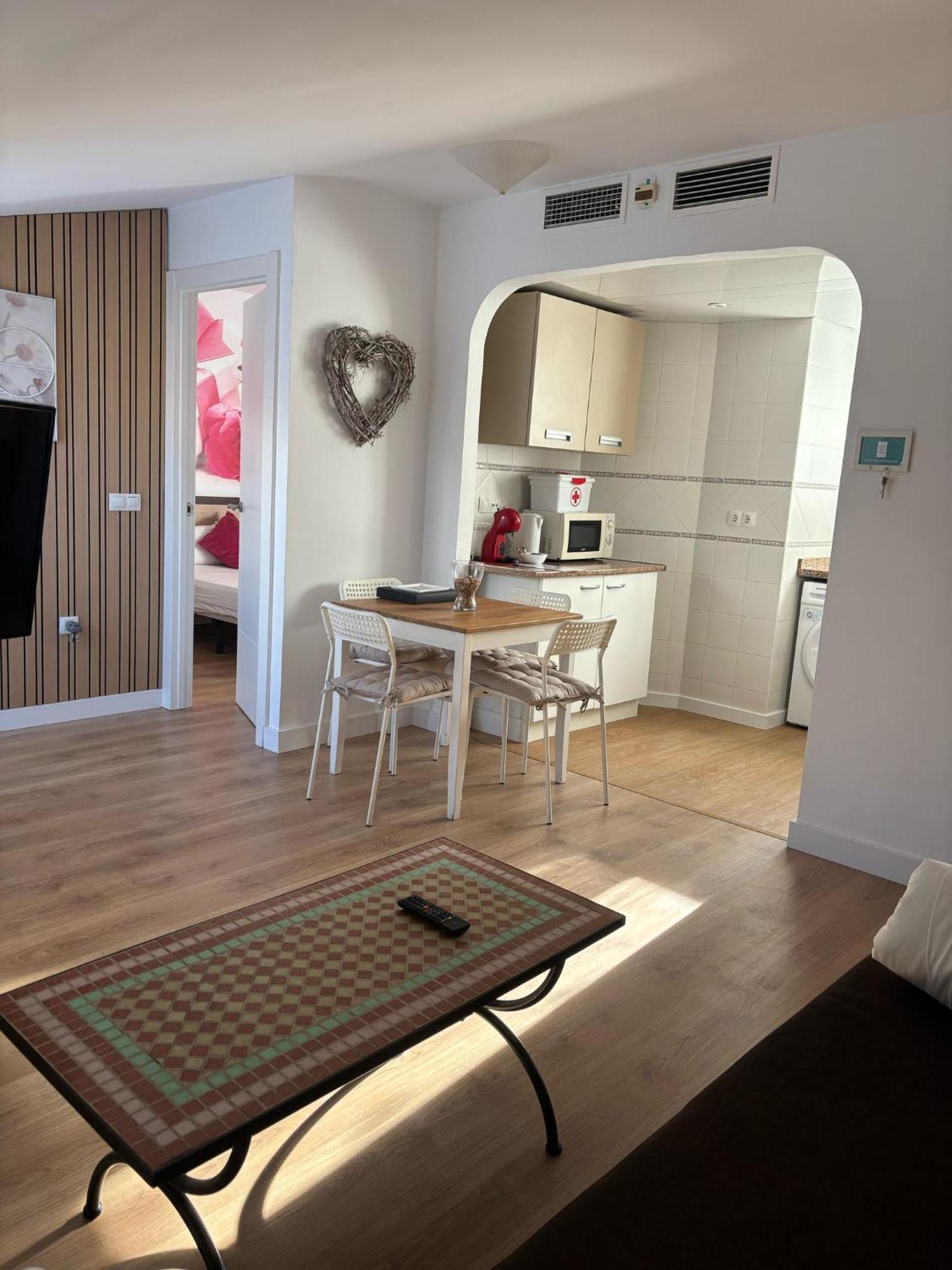 Wonderstays Apartamentos Maribel Malaga Ngoại thất bức ảnh